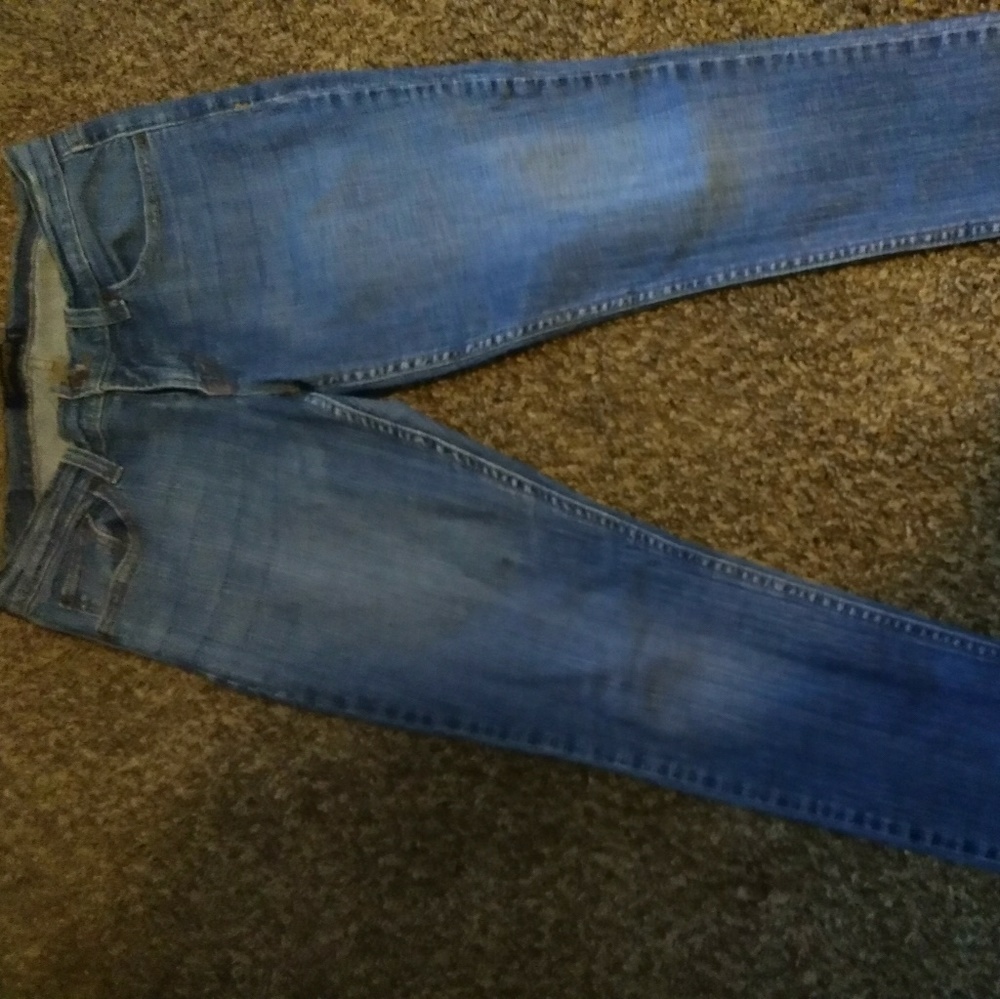 To super low Levi's pants